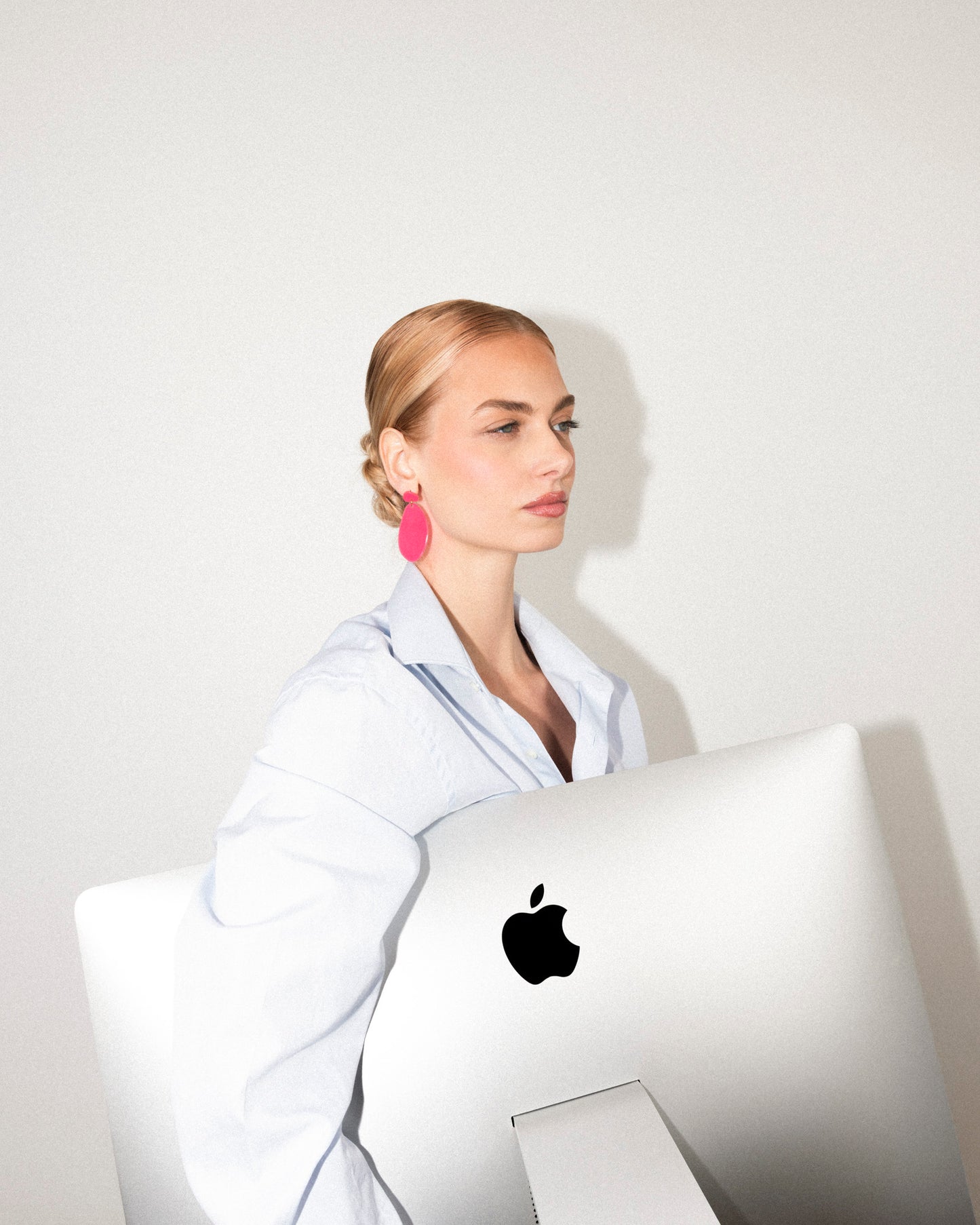 Boucles d'oreilles OVÉ - Fuchsia -