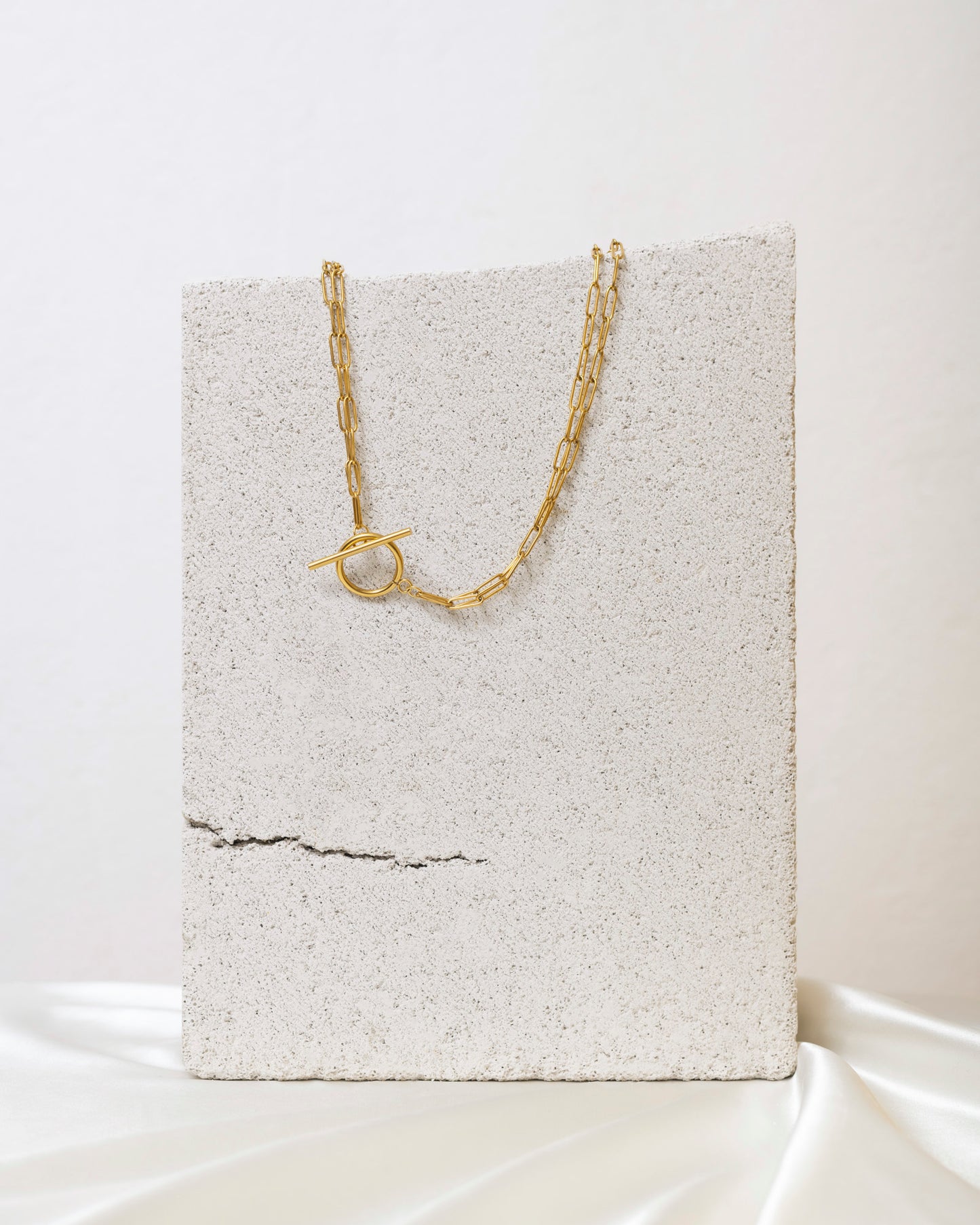 NECKLACE - LIGHTNING -