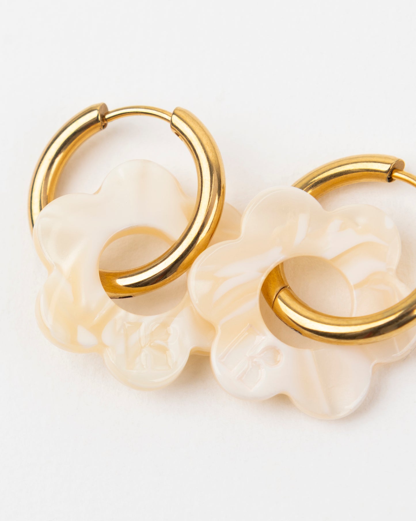 Boucles d'oreilles BABY FLEURETTE - Nude - – KURAGE GINZA