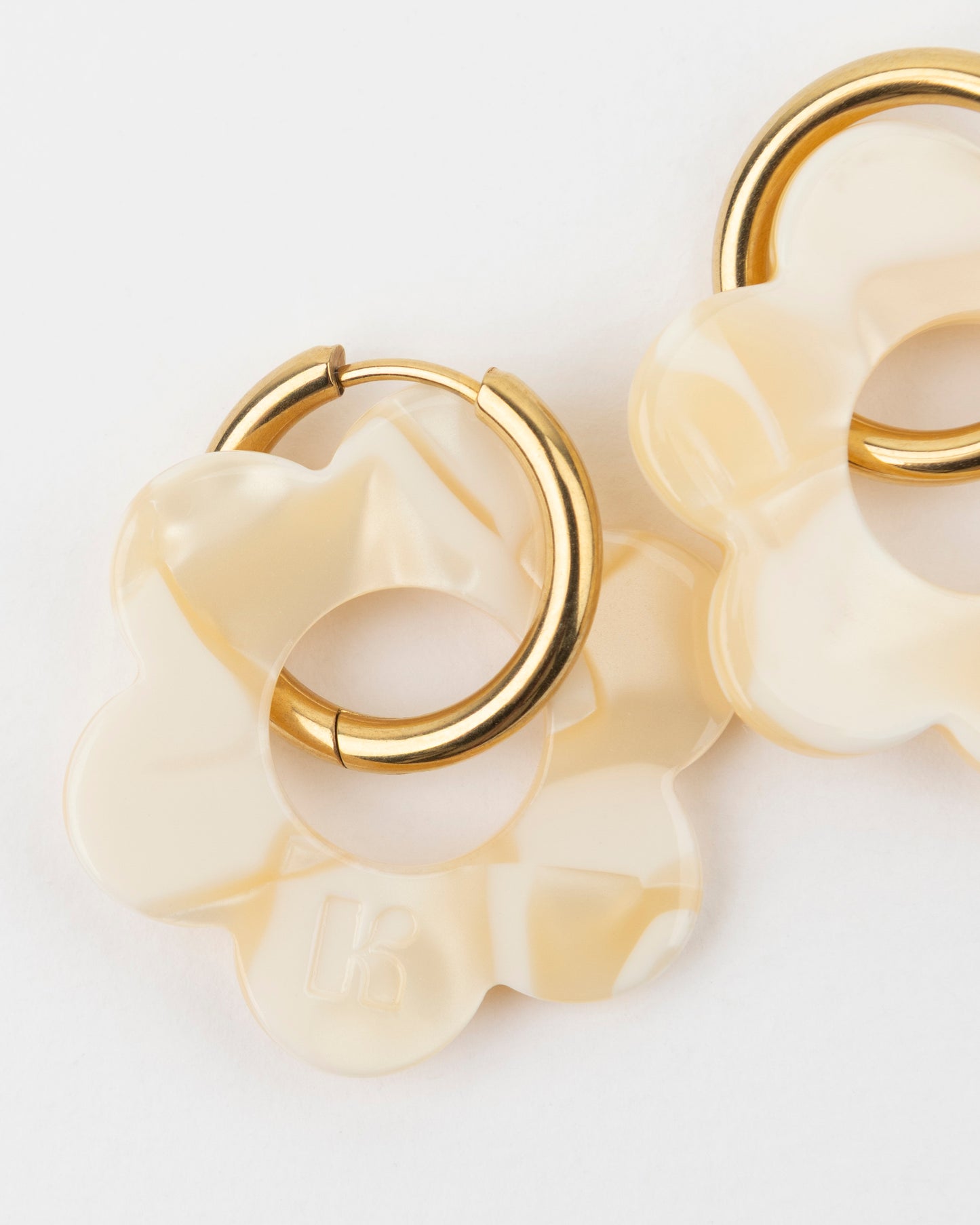 Boucles d'oreilles MAXI FLEURETTE - Nude - – KURAGE GINZA